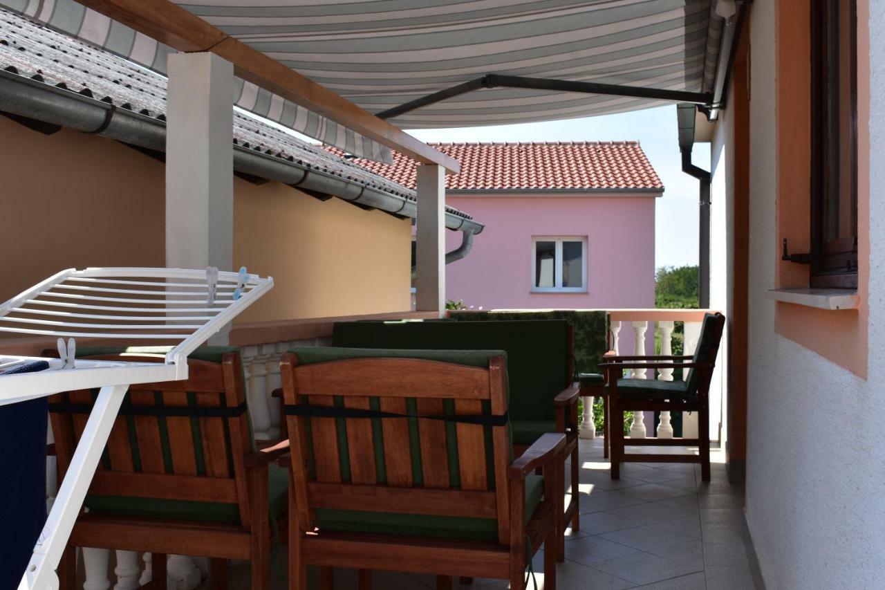 Apartman Nin-Dodo Exterior photo